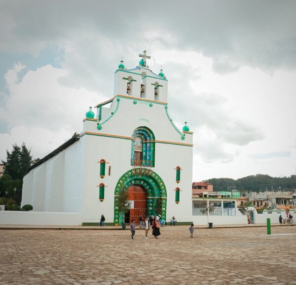 TOUR: ZINACANTÁN - SAN JUAN CHAMULA Y RITUAL CHAMÁNICO